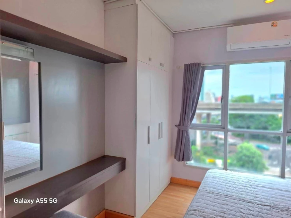 Condo for rent at The Leaf Pattanakarn. Fully furnished and ready to move in. Complete amenities. Book today! Don't miss out!