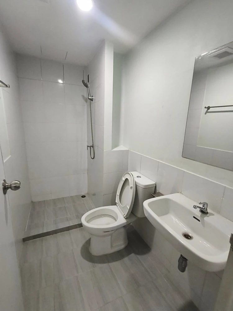 Condo for rent, Sena Kit, Chalong Krung-Lat Krabang, separate rooms, well-divided zones, reasonable price, move in quickly!