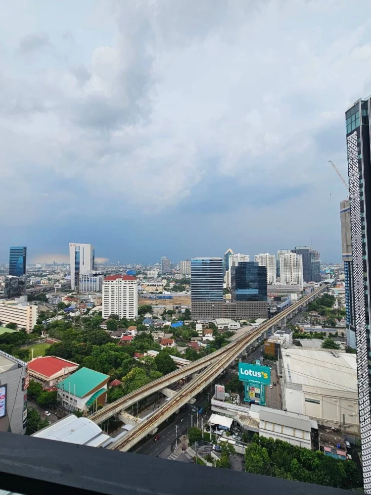 Condo for rent, M Ladprao, very beautiful view. 🚅 Next to BTS Ha Yaek Lat Phrao Station and MRT Phahon Yothin Station. Opposite Central Ladprao 🛍