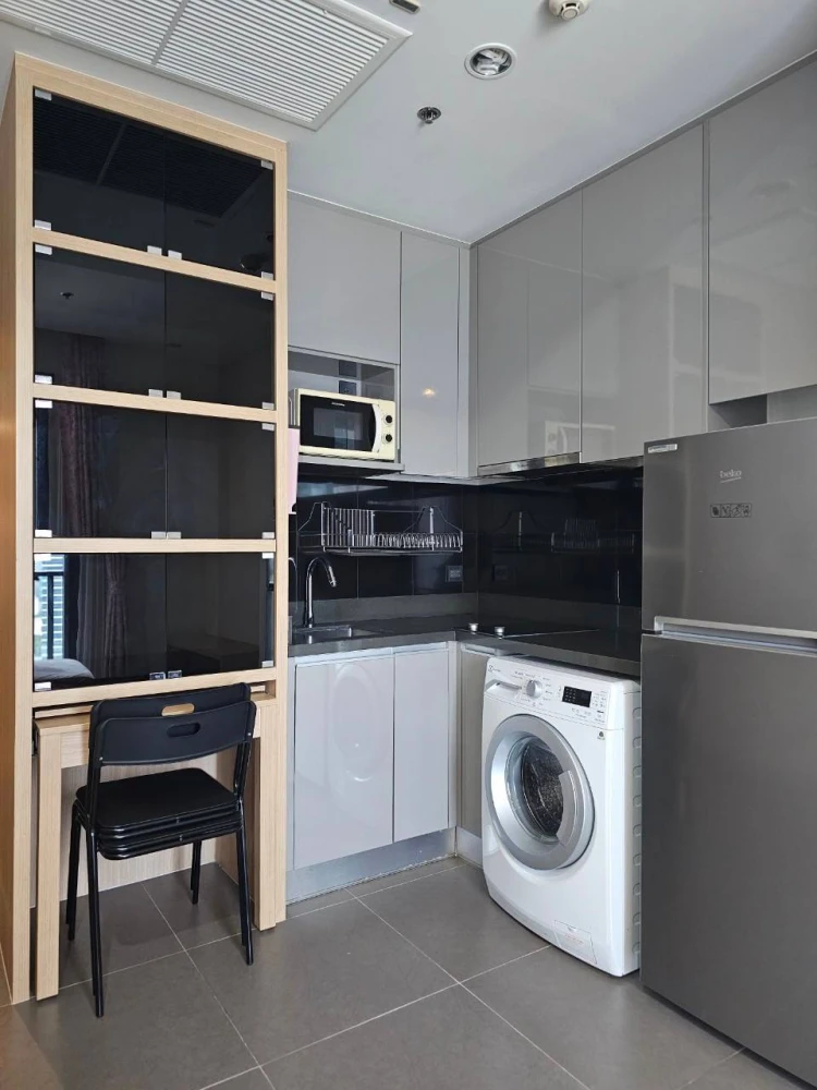Condo for rent, M Ladprao, very beautiful view. 🚅 Next to BTS Ha Yaek Lat Phrao Station and MRT Phahon Yothin Station. Opposite Central Ladprao 🛍