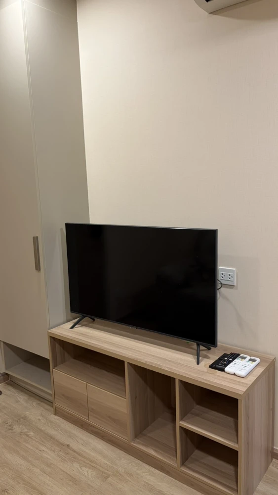 Fully Furnished 1-BR Condo for Rent - 27.61 sq.m., 2nd Floor (Building B), Complete with Electrical Appliances in the Heart of Samyan | ✨ The Nest Chu