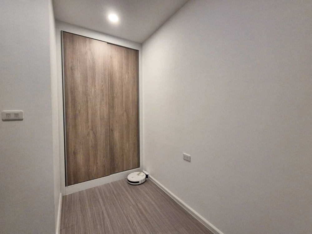 Fully Furnished 1-BR Condo for Rent - Private Workroom with soundproof foam & FREE Private AIS Fiber Internet | ✨ Denim Jatujak