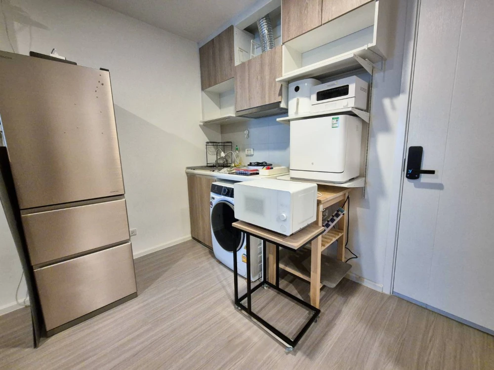 Fully Furnished 1-BR Condo for Rent - Private Workroom with soundproof foam & FREE Private AIS Fiber Internet | ✨ Denim Jatujak