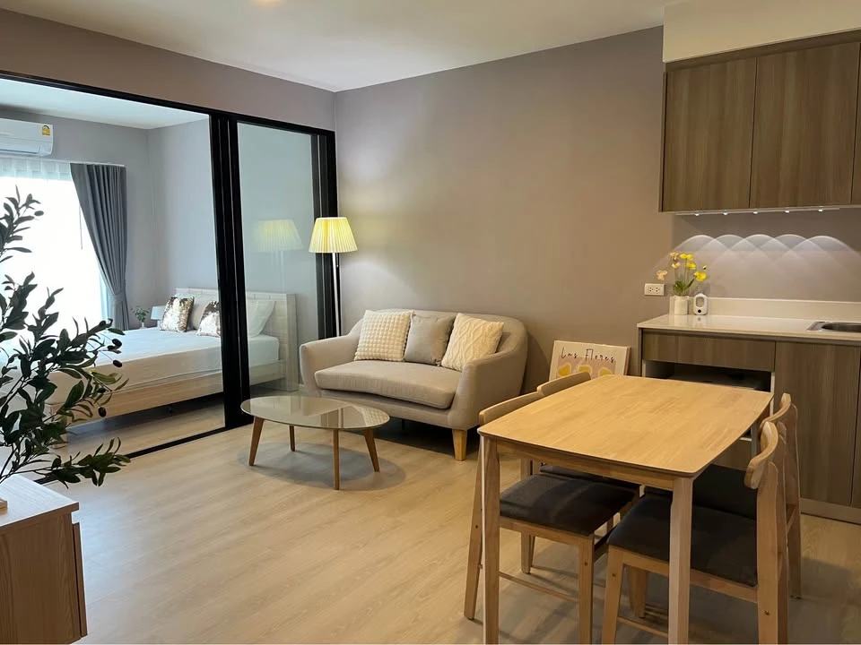 Condo for rent, luxuriously decorated, A space mega, well-separated rooms, great price, I must say you must not miss it.