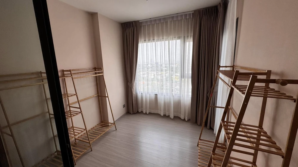 Urgently for rent, Aspire Erawan Prime, spacious room, 15th floor, high view, complete here, come and reserve now, don't delay.