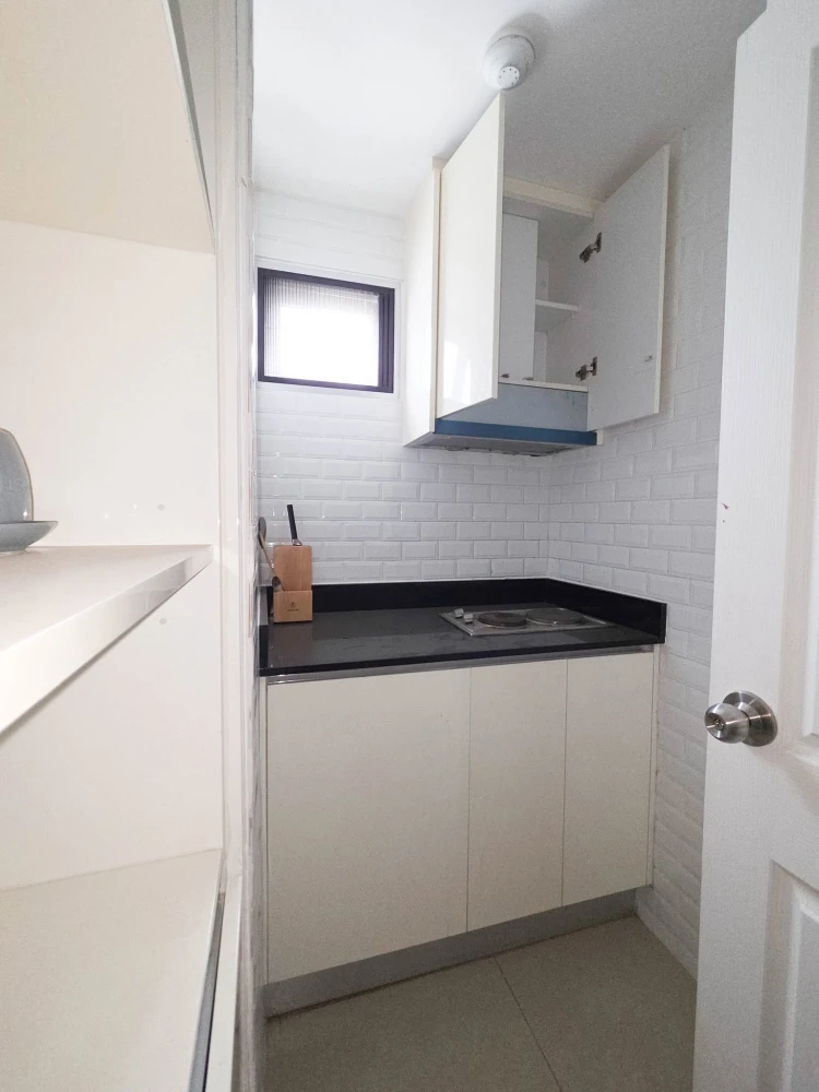 For rent immediately! Belle Grand Rama9 Duplex unit with spacious living area and complete amenities. Book now!