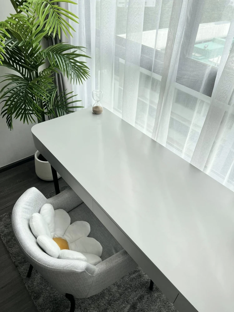 For rent immediately! IdeO SUKHUMVIT RAMA 4, beautifully decorated unit with high-quality built-in furniture. Amazing price! You'll regret not booking