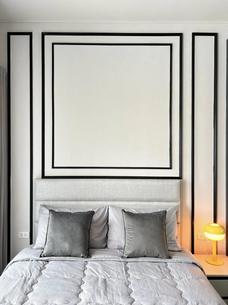 For rent immediately! IdeO SUKHUMVIT RAMA 4, beautifully decorated unit with high-quality built-in furniture. Amazing price! You'll regret not booking