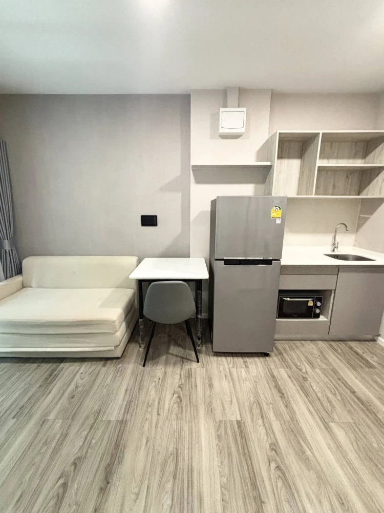 Urgently available for rent: Kave Mutant Salaya, a lovely room with complete furniture and appliances. Hurry and reserve now, don't miss out!