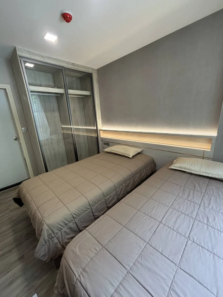 Urgently available for rent: Kave Mutant Salaya, a lovely room with complete furniture and appliances. Hurry and reserve now, don't miss out!