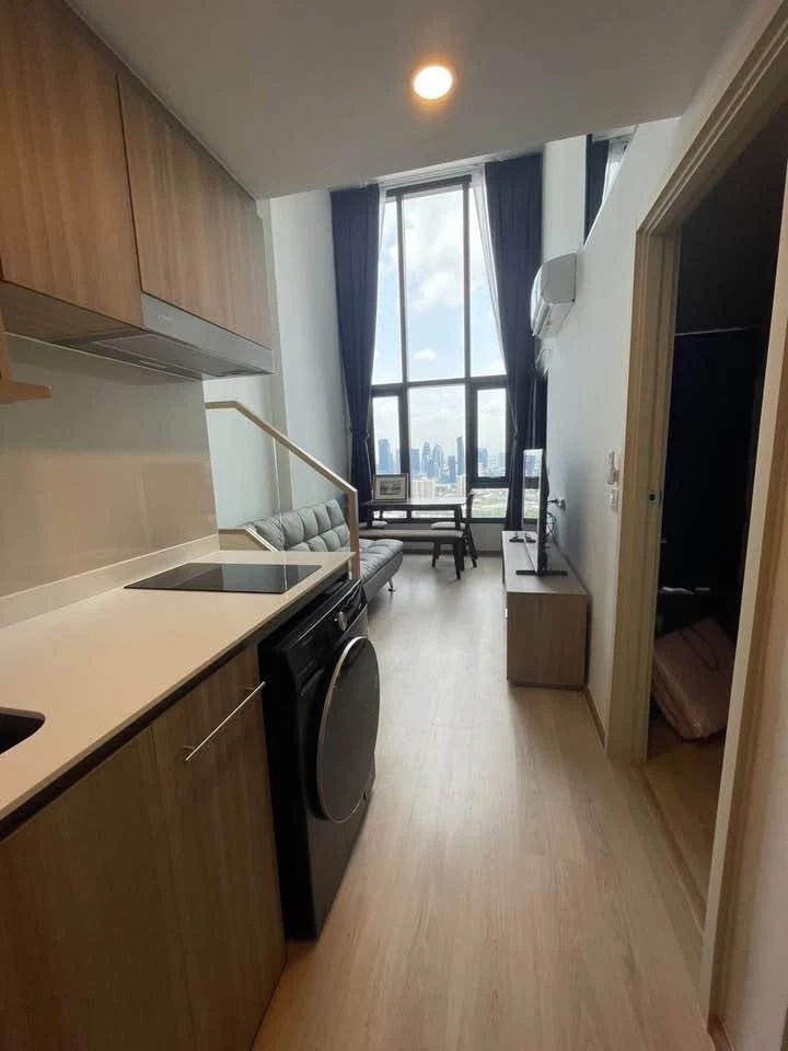 Urgent rental at Life Rama 4 - Asoke! A lovely unit with full amenities at a fantastic price—book yours today!