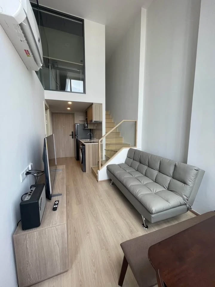 Urgent rental at Life Rama 4 - Asoke! A lovely unit with full amenities at a fantastic price—book yours today!