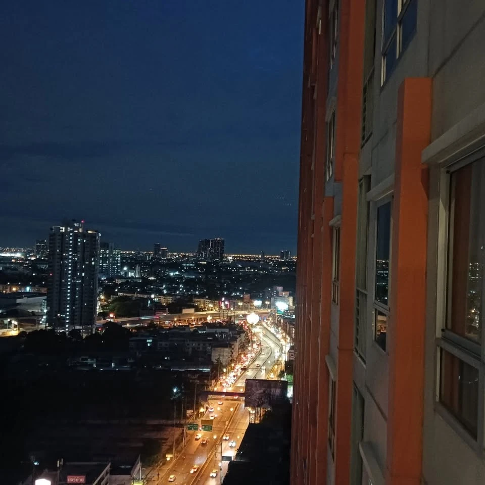 Urgently for rent: Niche id @ Pakkret Station, corner room on the Chao Phraya River side, 27th floor, good price, come and reserve now.