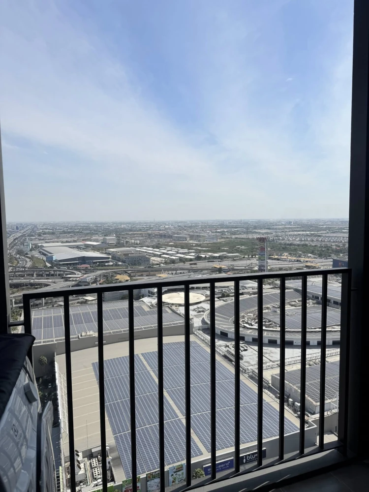 For rent immediately! Noble NUE Mega Plus Bangna, 34th floor. Unobstructed view of Mega Bangna, morning sun, good ventilation. Everything you need is