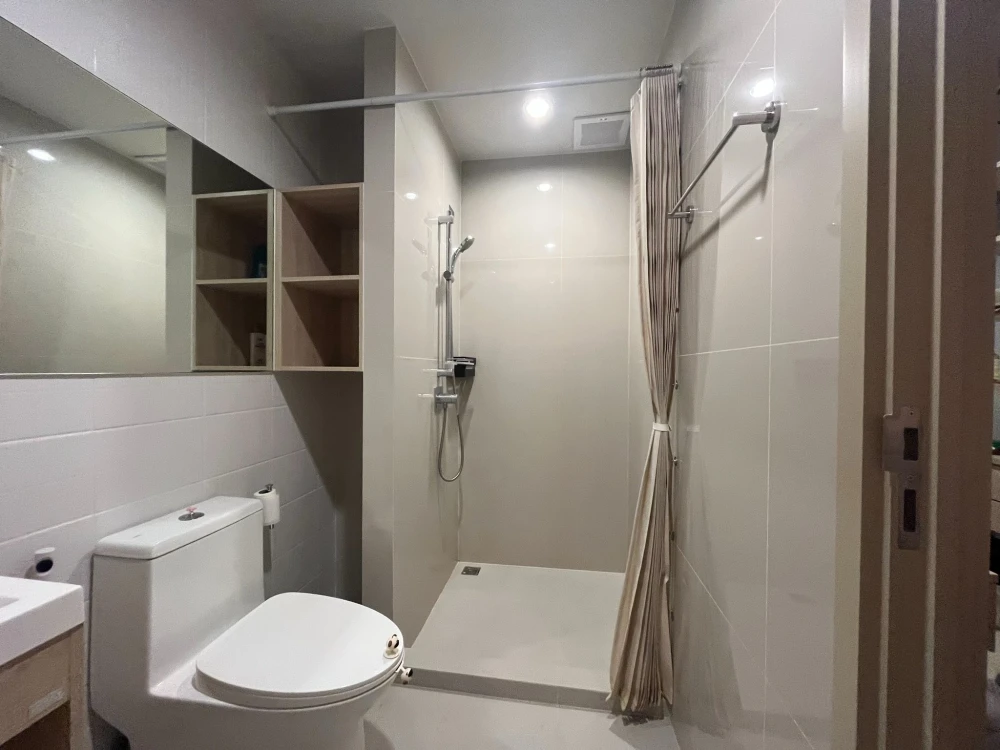 For rent immediately! Noble NUE Mega Plus Bangna, 34th floor. Unobstructed view of Mega Bangna, morning sun, good ventilation. Everything you need is