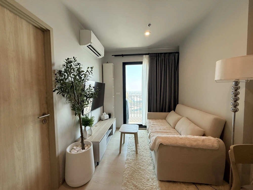 For rent immediately! Noble NUE Mega Plus Bangna, 34th floor. Unobstructed view of Mega Bangna, morning sun, good ventilation. Everything you need is
