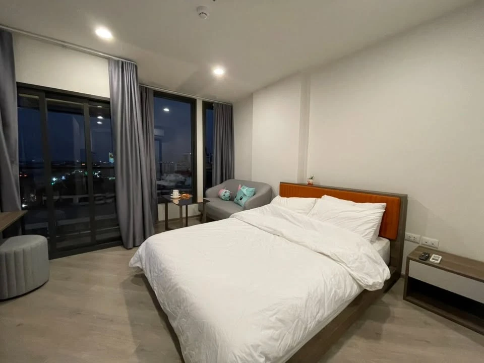 Urgently for rent, The Base Saphan Mai, nice room, complete facilities, hurry and reserve now.