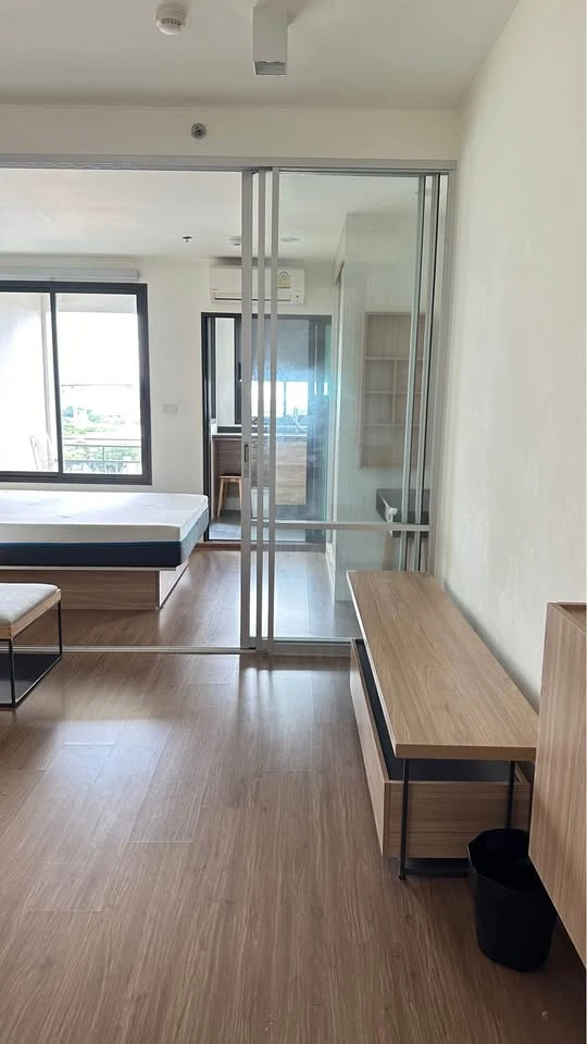 Urgently for rent: U Delight Residence Riverfront Rama 3, a nice room, complete with furniture and appliances. Come and reserve now.