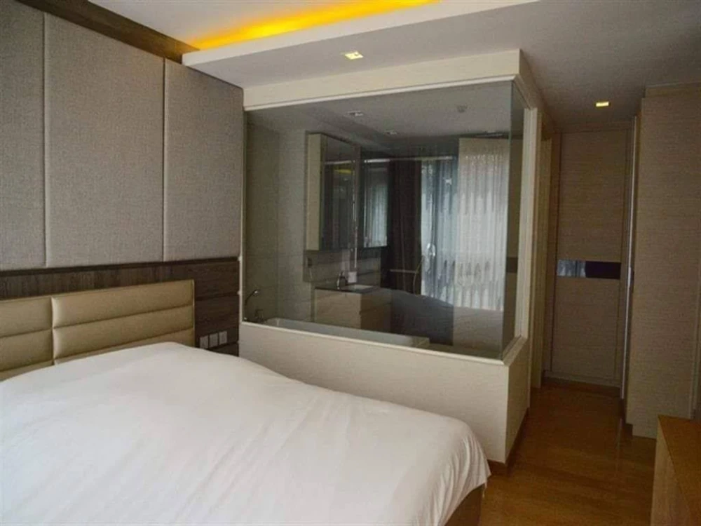 Urgently available for rent: Via Botani Sukhumvit 47, a lovely room with plenty of usable space, convenient and complete in one place. Come reserve no