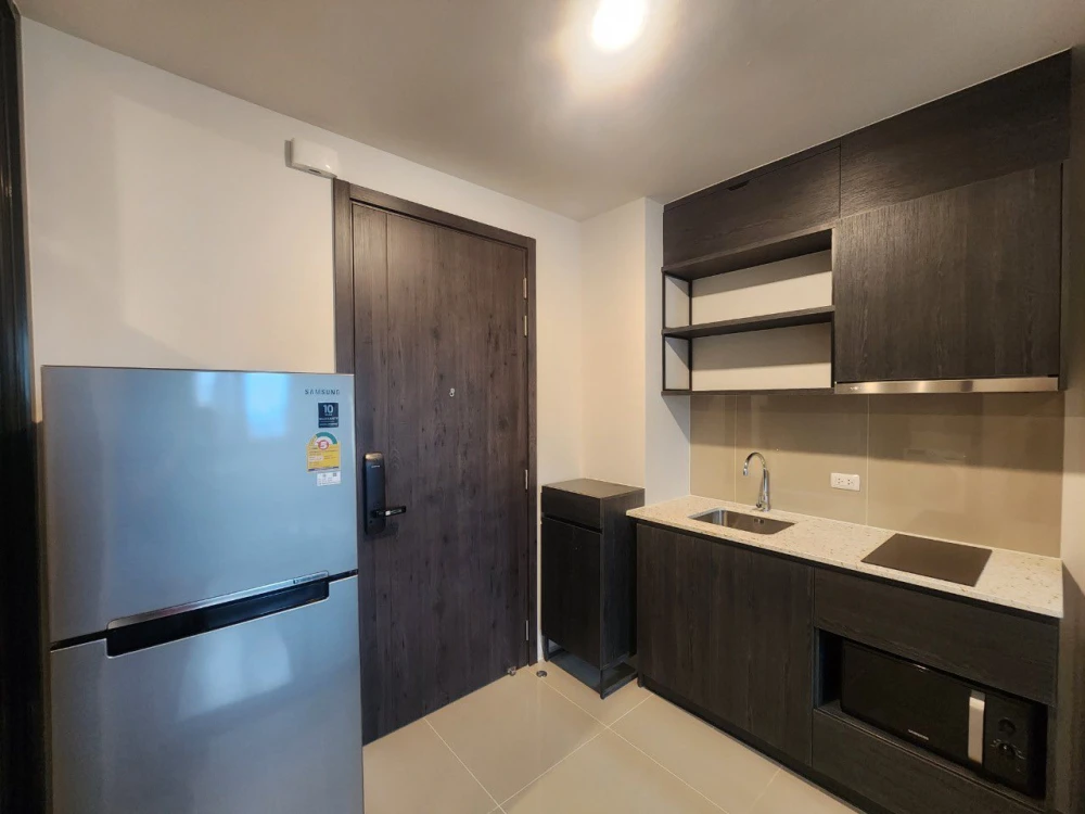 Condo XT Huaikwang for rent, ready to move in, complete with amenities, great price, you must hurry to reserve.