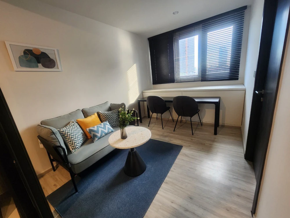Condo XT Huaikwang for rent, ready to move in, complete with amenities, great price, you must hurry to reserve.
