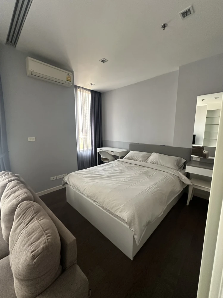 Urgently for rent, Nara Nine Condo, simply decorated room, 10th floor, just the right height, great price, don't miss this opportunity.