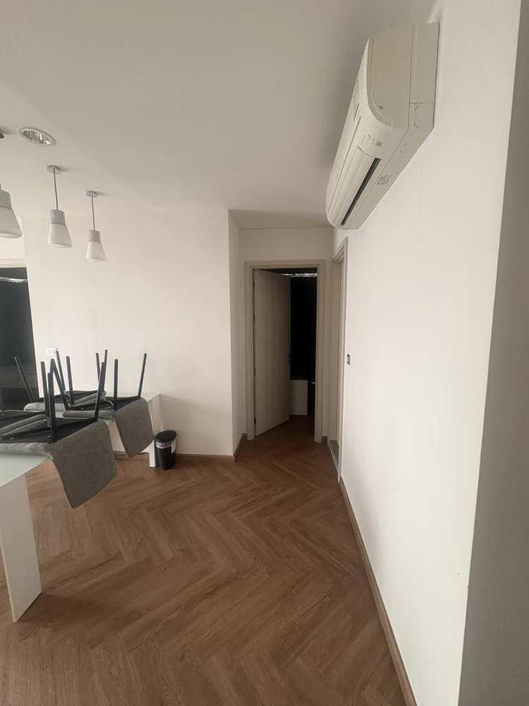 For rent urgently!! Condo Rhythm Sukhumvit 42, room number 5/381, good location, can carry the bag and move in immediately, don't miss it!!