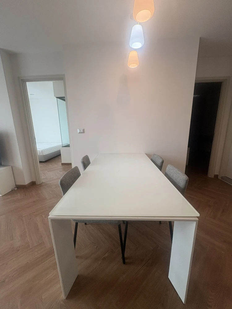For rent urgently!! Condo Rhythm Sukhumvit 42, room number 5/381, good location, can carry the bag and move in immediately, don't miss it!!
