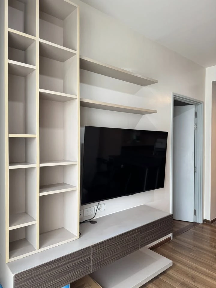 For rent immediately!! Onyx Phaholyothin Condo, ready to move in. Fully furnished. Just bring your bags and move in! Book now!!