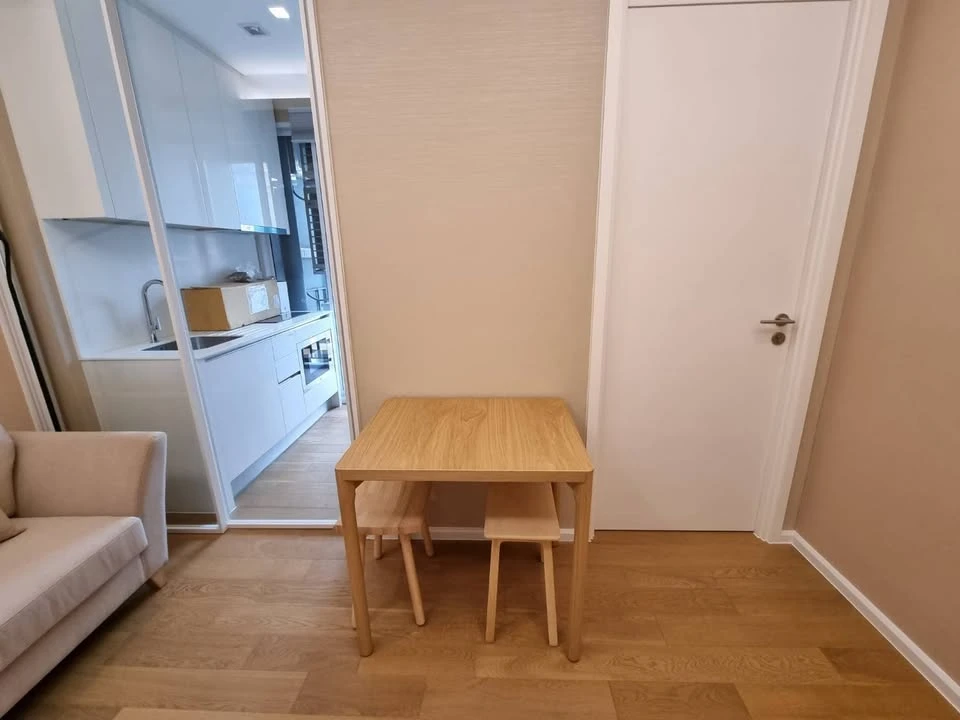 For rent urgently!! Condo The Saint Residences, a new definition of happiness. Equivalent to a 5-star hotel, book now!!