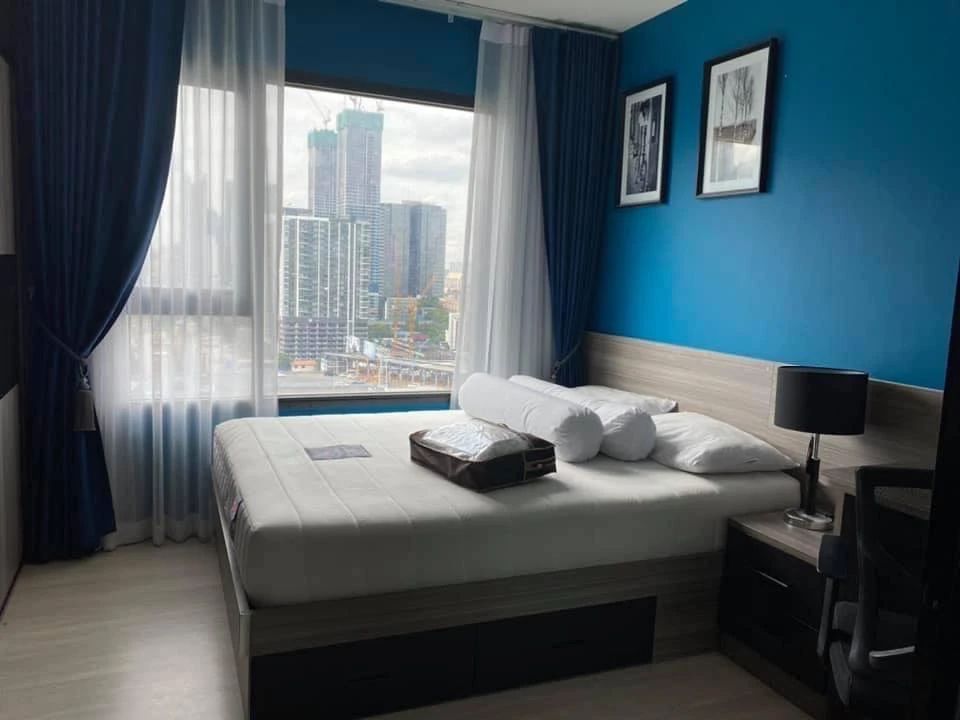 For rent urgently!! Condo Life Asoke, Room No. 46/667, Floor 18, complete facilities, hurry to book!!