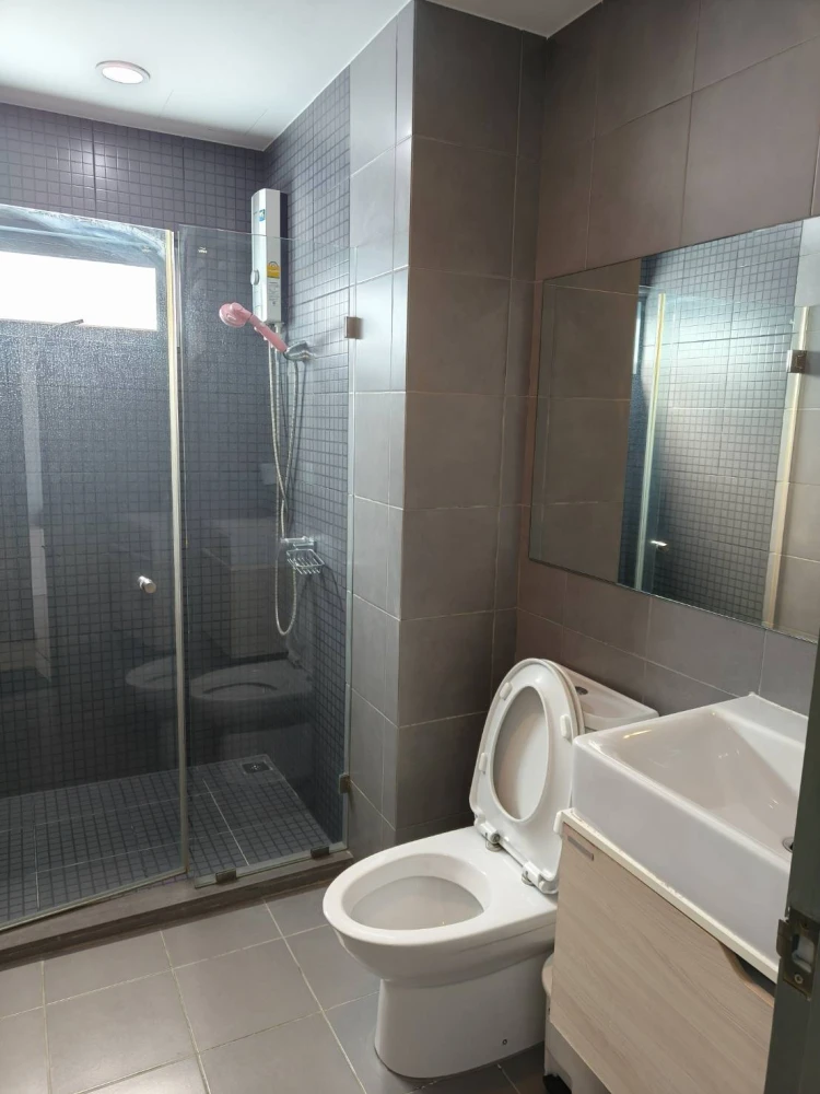For rent!! Condo Ideo Sukhumvit 115, good location condo, ready to move in room, hurry up and book now!!