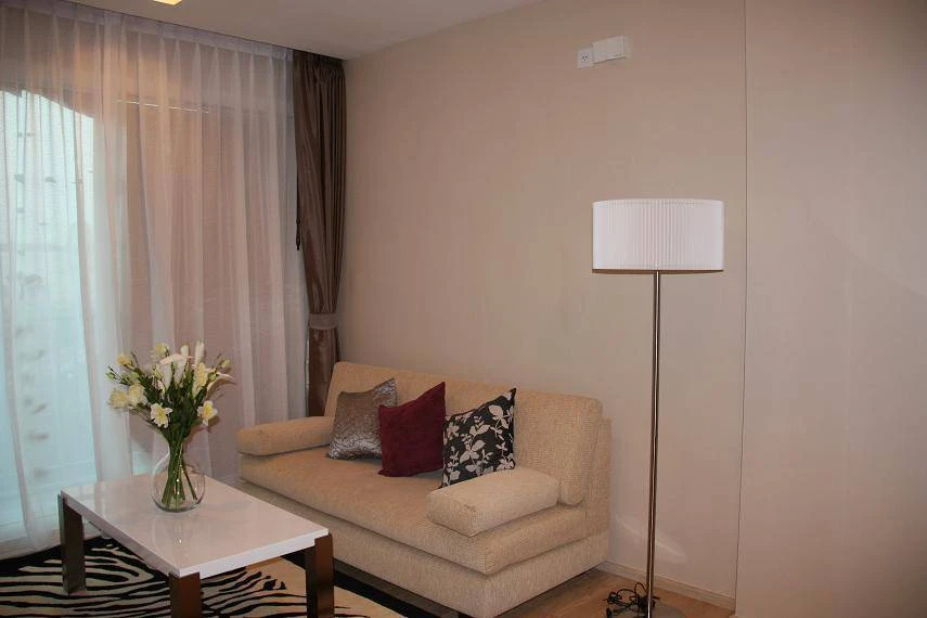 Urgent for rent!! Siri at Sukhumvit, beautiful room, next to Thonglor BTS station, next to Sukhumvit Road, fully furnished, ready to move in