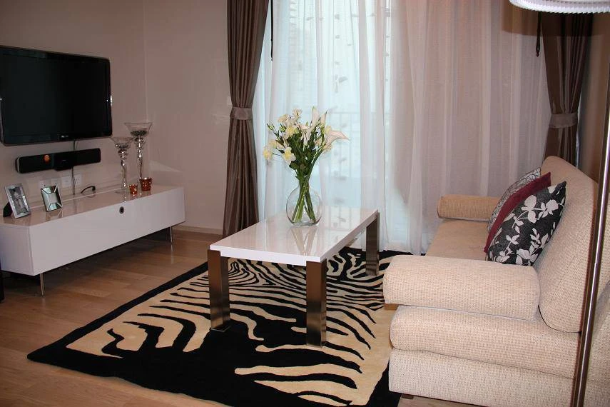Urgent for rent!! Siri at Sukhumvit, beautiful room, next to Thonglor BTS station, next to Sukhumvit Road, fully furnished, ready to move in