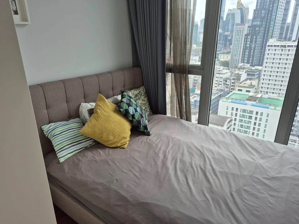 Urgently available for rent: Hyde Sukhumvit 11. Large room, comfortable living, spacious living space, convenient and complete. Come reserve now, don'