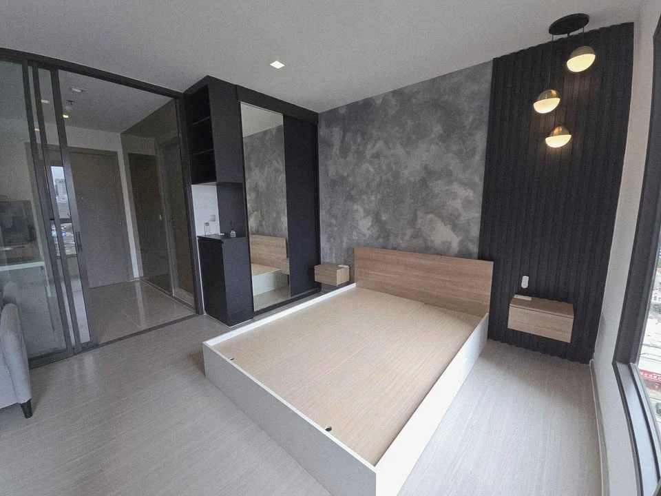 Urgently for rent, Life Asoke Rama 9, 19th floor, most beautiful view, no blocked view, great price, hurry and reserve before you miss the opportunity