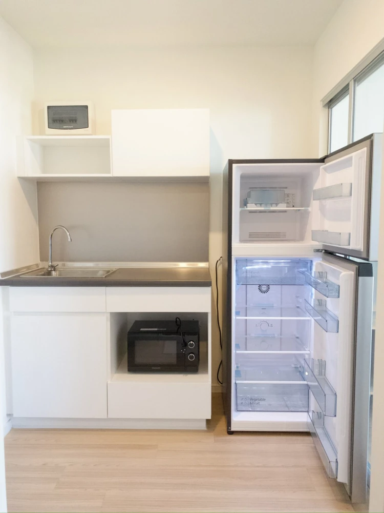 For rent: Lumpini Ville Chaengwattana-Pakkret Station, 11th floor. Good orientation, beautiful view, bright and airy. Fully furnished. Move in soon!