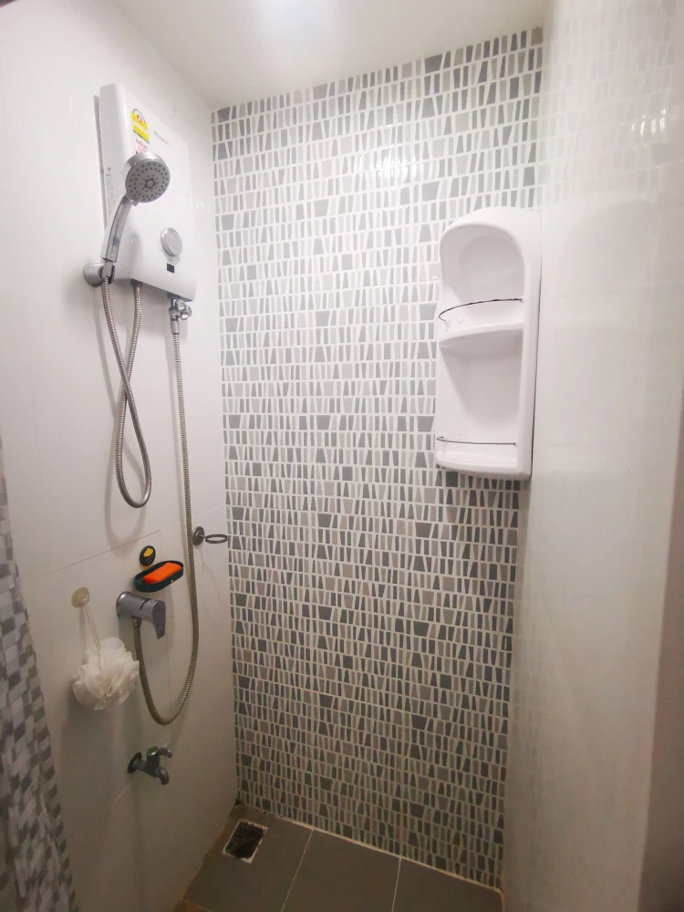 Room for rent, Icondo Salaya 2 project, 6th floor, pool view, fully furnished, ready to move in, hurry to move in