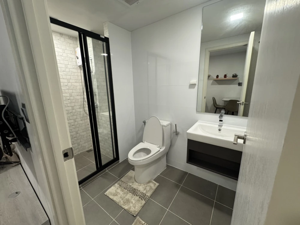 For rent Atmoz Kanaal Rangsit, a resort-style condo with a riverside atmosphere in the heart of Rangsit!!