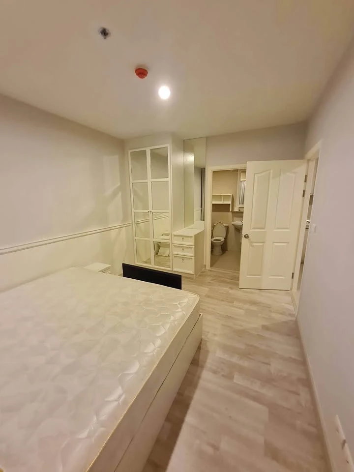For rent: Manor Sanambinnam project, spacious room, 18th floor, Chao Phraya River view. Reserve now, don't miss out!