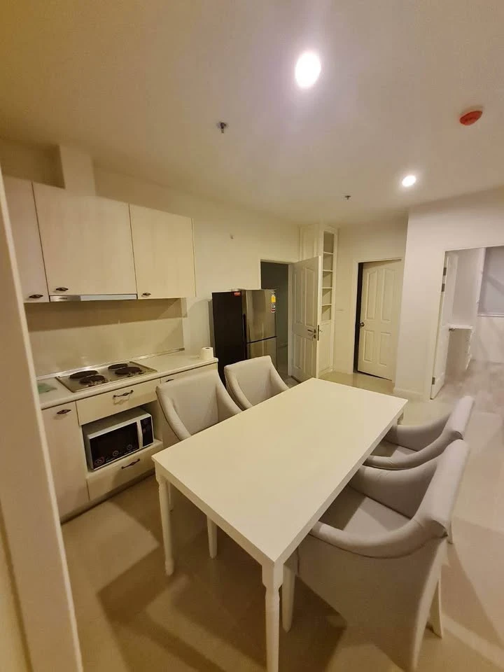 For rent: Manor Sanambinnam project, spacious room, 18th floor, Chao Phraya River view. Reserve now, don't miss out!