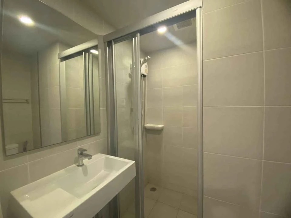 For rent Lumpini Selected Sutthisan-Saphankwai, ready to move in, complete facilities, book now