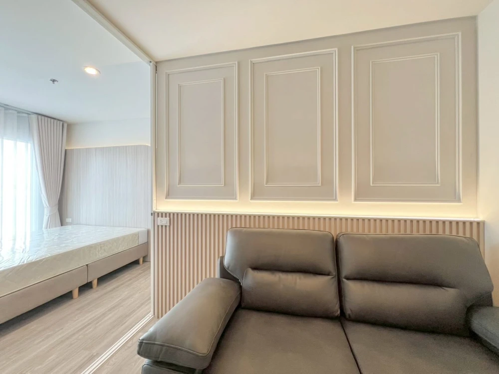 Condo for rent at Regent Home Bangna. Fully furnished with built-in furniture and a walk-in closet. Great value! You definitely don't want to miss thi