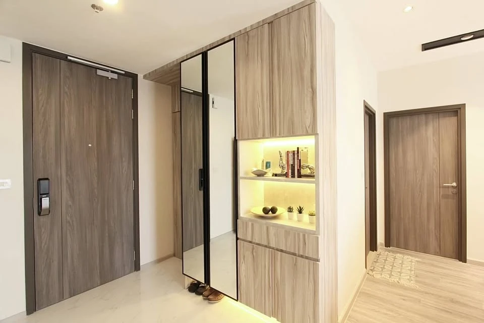 Condo for rent at Ideo Mobi Sukhumvit 66. Nicely decorated with high-quality built-in furniture. Amazing price! Book now, don't miss out!