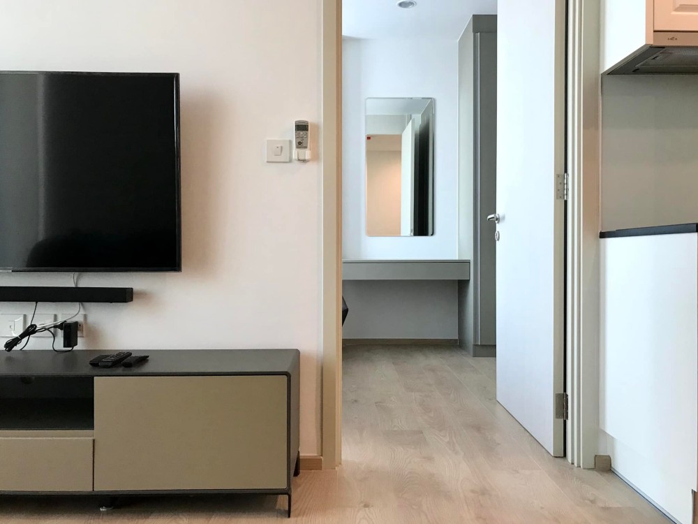 For sale / rent, Noble recole condo, Sukhumvit 19, 22nd floor, garden view, airy atmosphere, very inviting, hurry to book