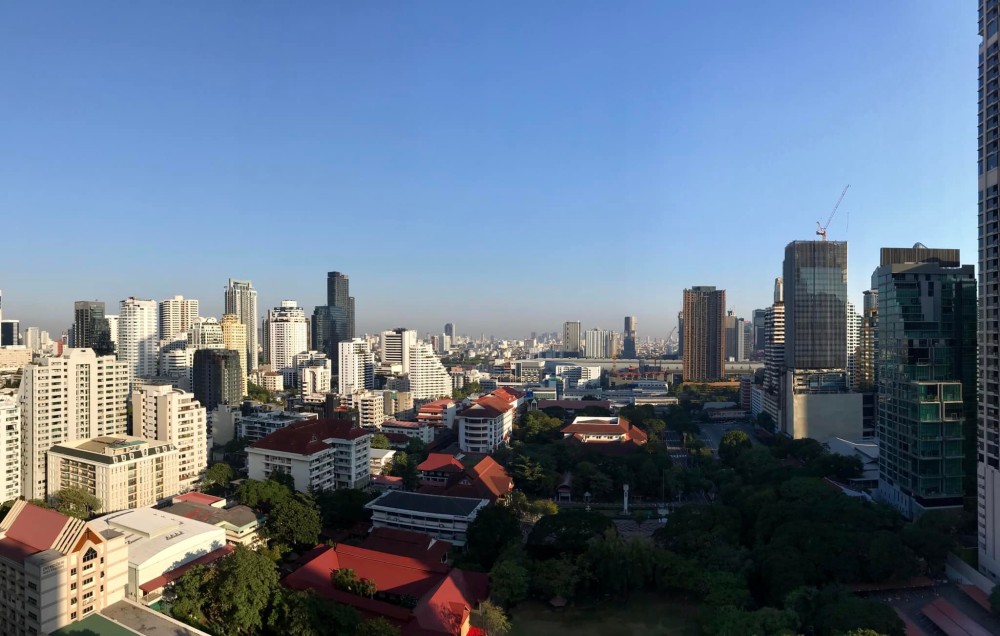 For sale / rent, Noble recole condo, Sukhumvit 19, 22nd floor, garden view, airy atmosphere, very inviting, hurry to book