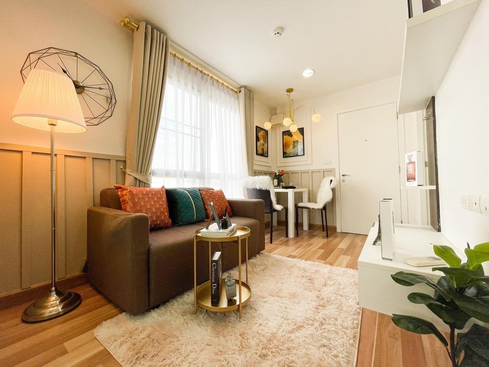 Condo for sale, A pool Bangna, Building B, 4th floor, beautifully decorated room, very inviting, straight cover, not in the eyes, hurry up and book no