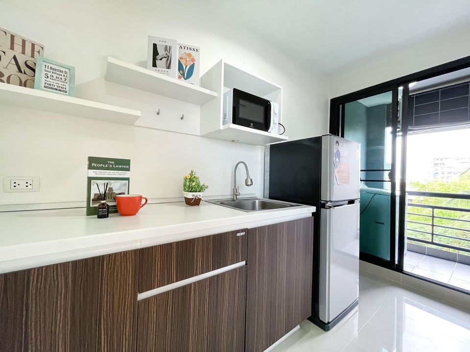 Condo for sale, A pool Bangna, Building B, 4th floor, beautifully decorated room, very inviting, straight cover, not in the eyes, hurry up and book no