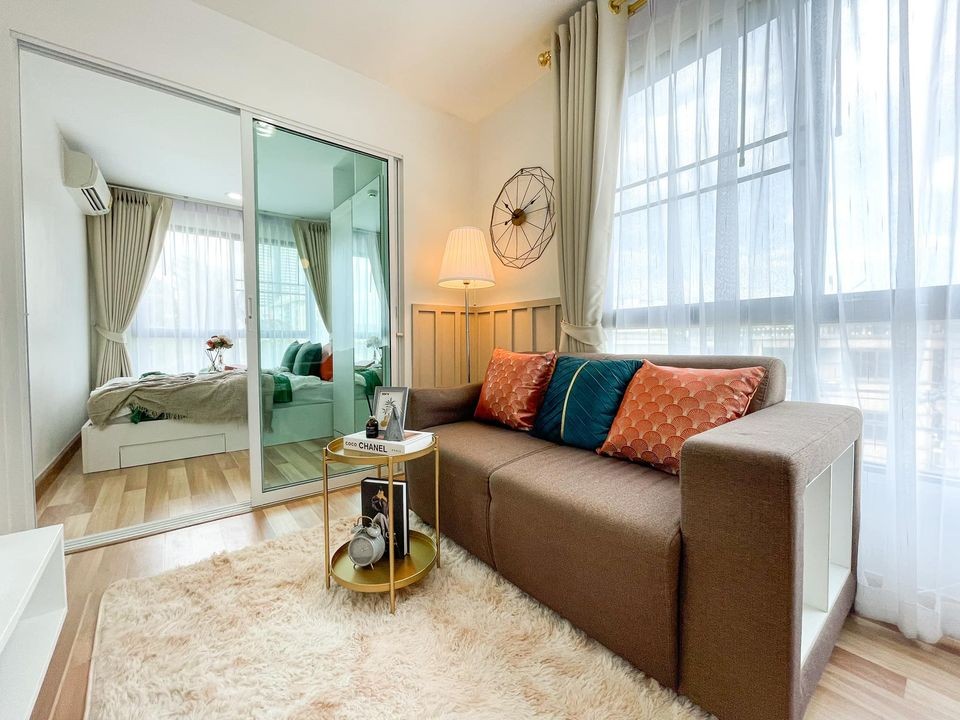 Condo for sale, A pool Bangna, Building B, 4th floor, beautifully decorated room, very inviting, straight cover, not in the eyes, hurry up and book no