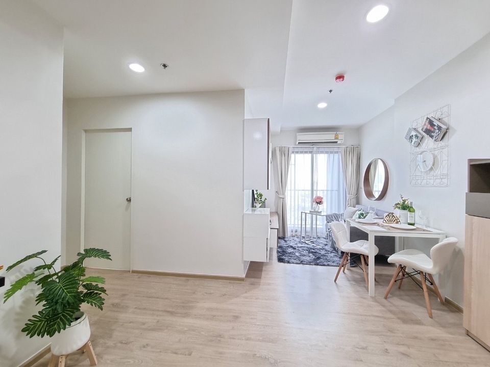 Condo for sale, Fuse Miti Ratchada-Sutthisan, corner room, good view, decorated in white tones, very inviting, book now.